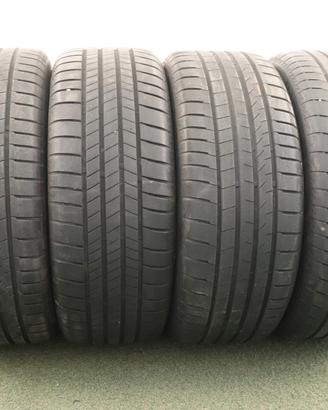 Gomme Bridgestone Alenza 235 55 18 estate