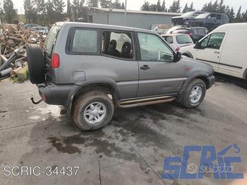 Nissan terrano 2 r20 2.7 tdi 4wd 125cv ricambi