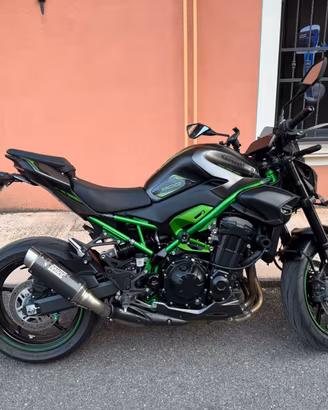 Kawasaki Z 900  2025