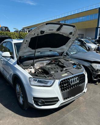 Audi Q3 del 2014 per ricambi (veicolo alluvionato)