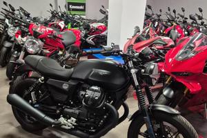 Moto Guzzi V7 IV 850 STONE 2026