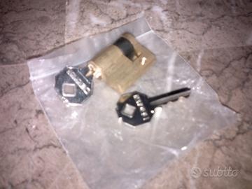 mezzo cilindro europeo