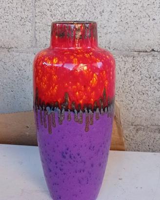 Vaso di terracotta colorato