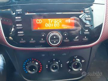 Autoradio originale per Fiat Punto Evo con sistema