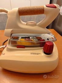 Ferro da stiro con caldaia