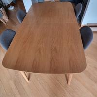 Tavolo in legno allungabile di Maisons du monde.
