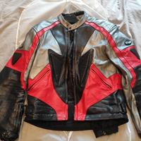 Giacca pelle più scarpe da moto usate