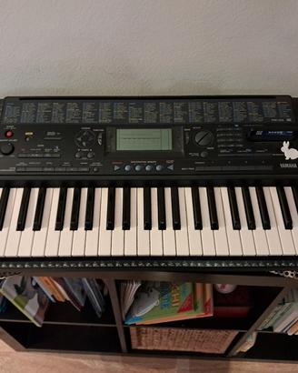 Yamaha PSR 32O