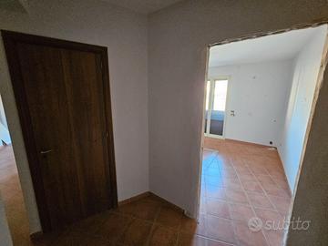 5 porte in legno rezzo di realizzo 100 euro