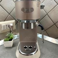 Macchina caffè Delonghi dedica arte ec885