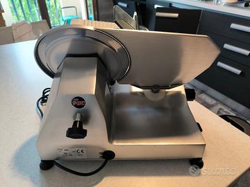 Affettatrice FAC mod.220
