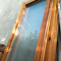 Finestre in legno massello e doppi vetri