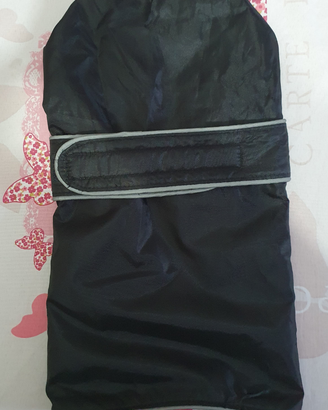 Mantella cappotto impermeabile nero per cani