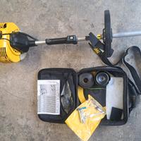 decespugliatore a motore