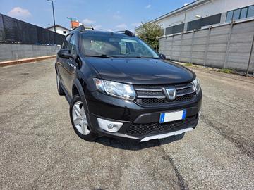 Dacia Sandero Stepway Benzina - NEOPATENTATI