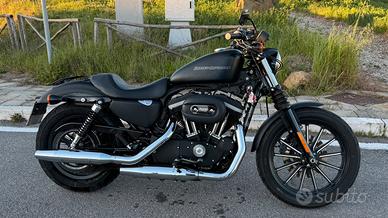 Harley-Davidson XL883N Iron - 2011 + accessori