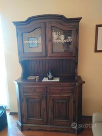 Credenza in stile arte povera 