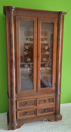 Vetrina con cassetti