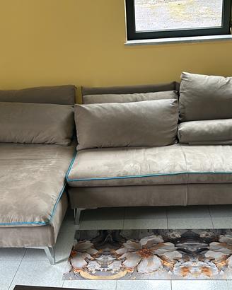 DIVANO CON CHAISE LONGUE