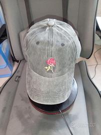 🌹 Cappello Baseball "Dad Hat" con Rosa Ricamata