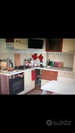 Cucina completa di eletrrodomestici