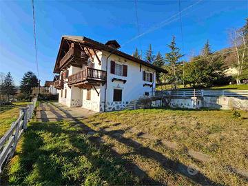 Villa singola con ampio giardino