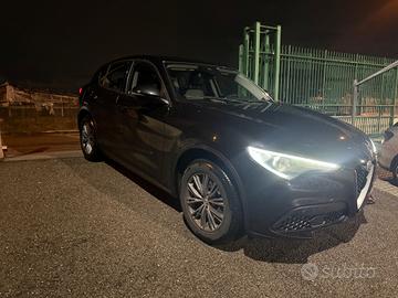 Alfa Romeo Stelvio 2.2 Turbodiesel 190 CV AT8 Q4 B