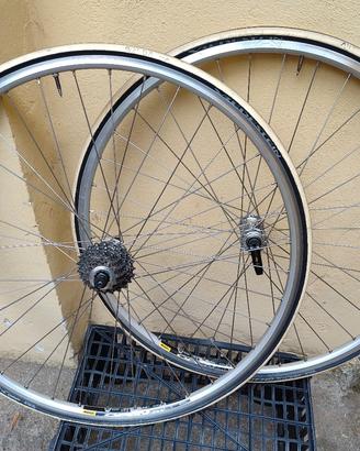 Coppia ruote da corsa 