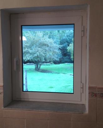 Elegante proprietà immersa nel verde
