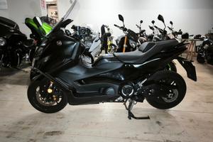 Yamaha T Max 560