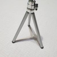 Mini treppiede universale