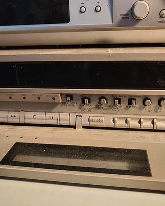 Videoregistratore SUPER VHS Mitsubishi