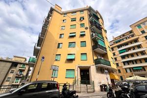 4 LOCALI A GENOVA