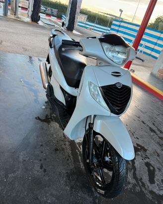 Sh 125 2004