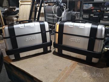 Givi trekker due da 33 e due da 46 