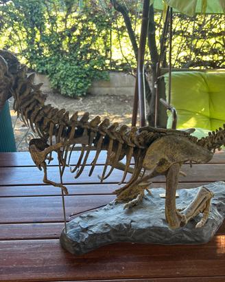 Tyrannosaurus rex 1:10