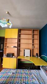 Libreria con scrivania 