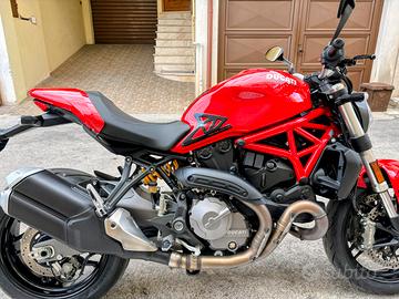 Ducati Monster 821