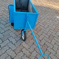 Carretto a 3 ruote , una sterzante.