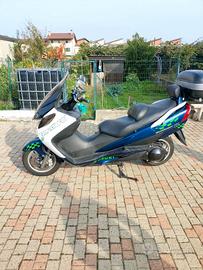 scooter Burgman 400