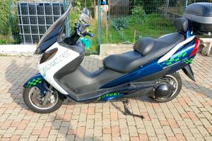 scooter Burgman 400