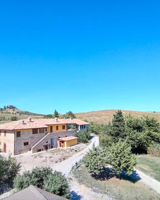 Splendido casolare con vista mare monti