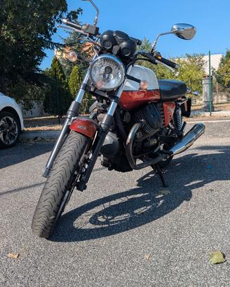 Moto Guzzi V7 Special (2012)