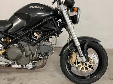 Ducati Monster 900ie dark