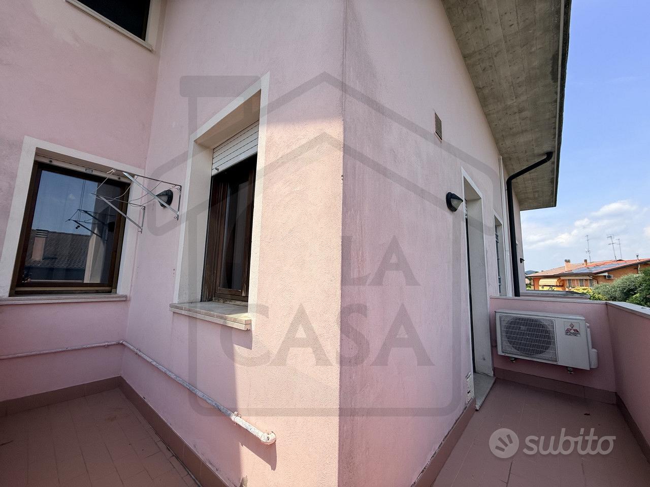 LUMINOSO DUPLEX IN CENTRO - Vista 6