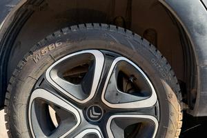 4 GOMME INVERNALI COMPLETE DI CERCHI