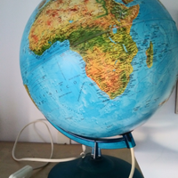 Mappamondo luminoso