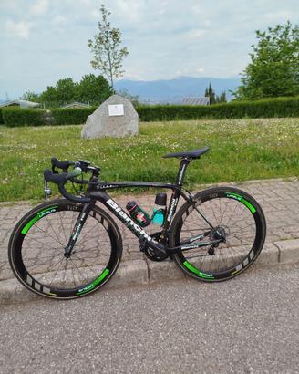 Oltre xr. Superleggera