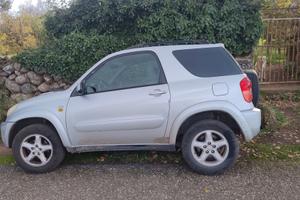 TOYOTA RAV4 con motore nuovo