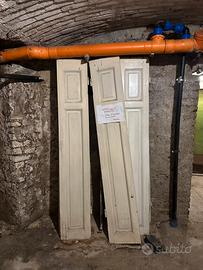 Scuretti antichi in legno